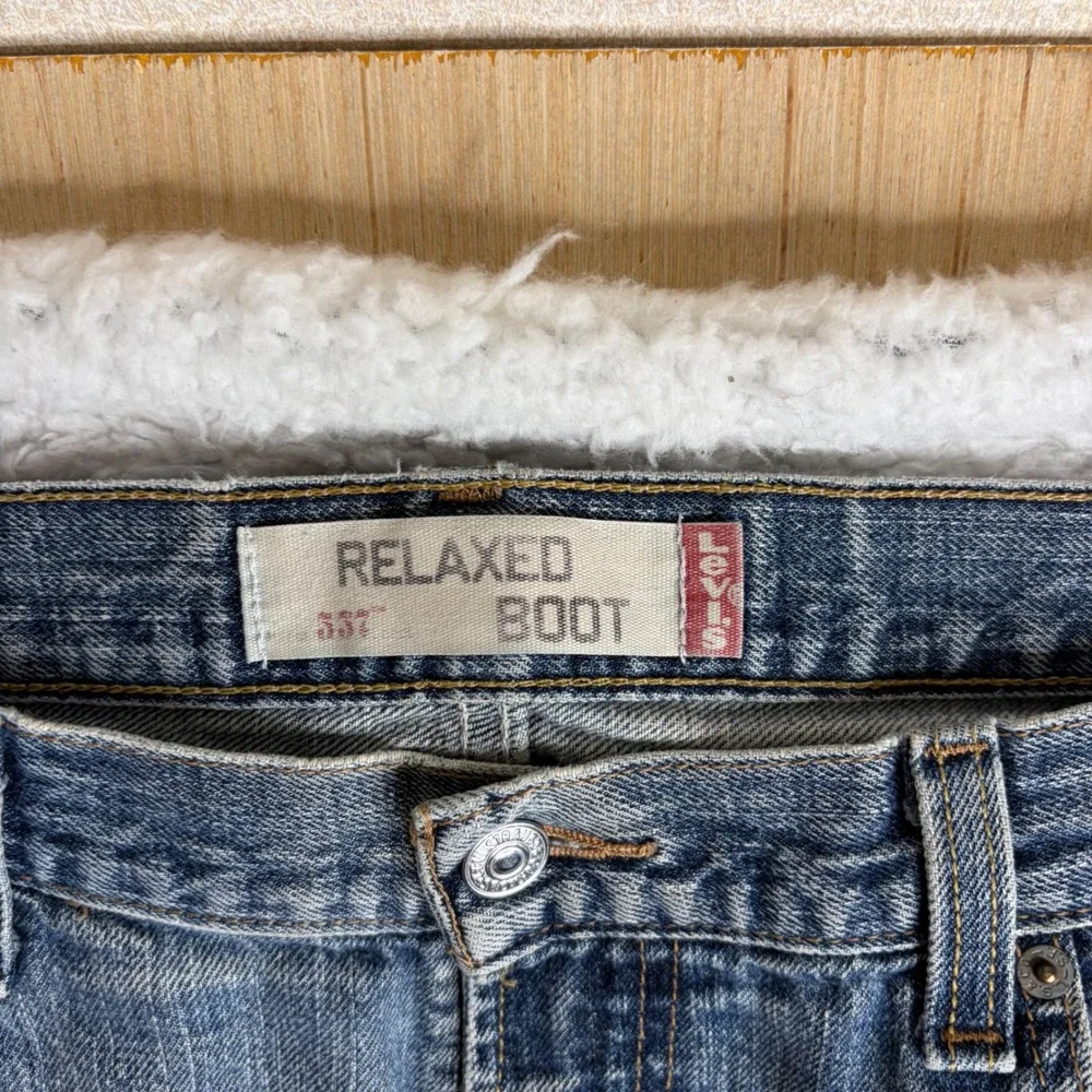 Y2K Levis 557 Relaxed Bootcut Jeans Mens 34x34 Light Wash Distress Denim FADE